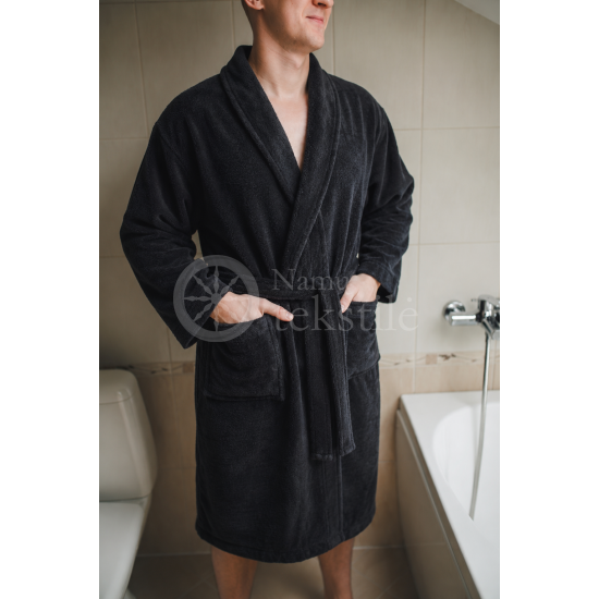 Medvilninis švelnus frotinis chalatas su apykakle juodos spalvos (BLACK)
