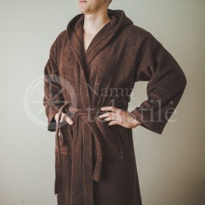 Medvilninis švelnus frotinis chalatas su gobtuvu rudos spalvos (CHOCOLATE) Medvilninis švelnus frotinis chalatas su gobtuvu rudos spalvos (CHOCOLATE)