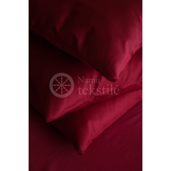 Satin sheets (burgundy)