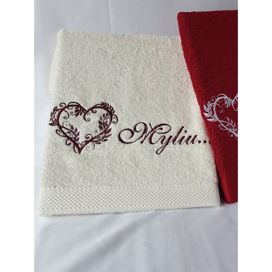 Embroidered occasional towel "Myliu..."