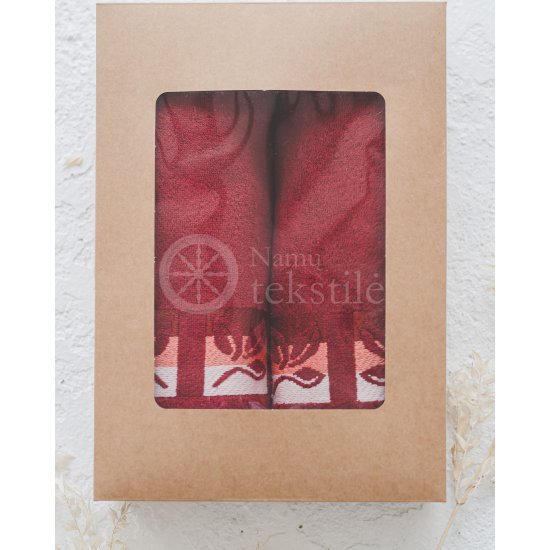 Set of towels with a design in a box BURGUNDY