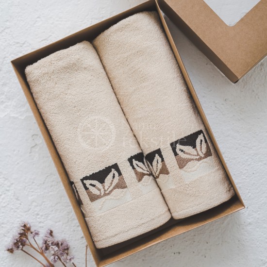 Set of towels with a design in a box BEIGE