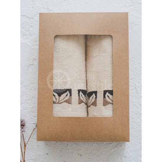 Set of towels with a design in a box BEIGE