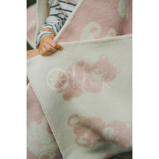 Woollen children's blanket ,,Meškiukai" pink