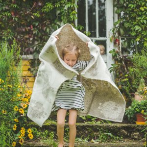 Woollen children's blanket ,,Avytė" beige