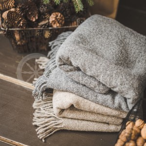 Alpakos vilnos pledai